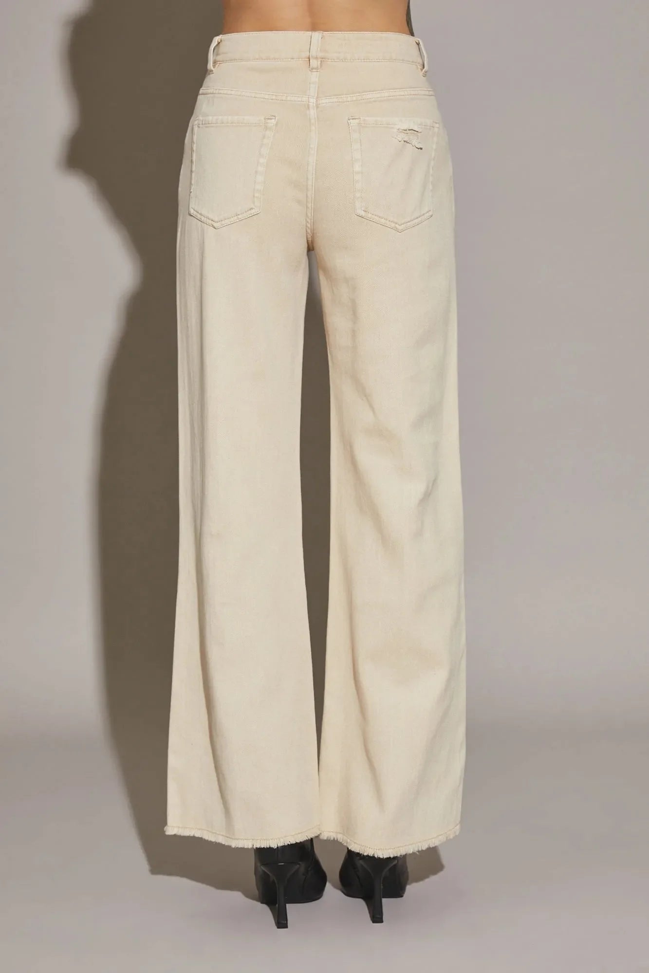 Distressed High Waist Denim Pants with Cut Edge Hem – Retro Streetwear