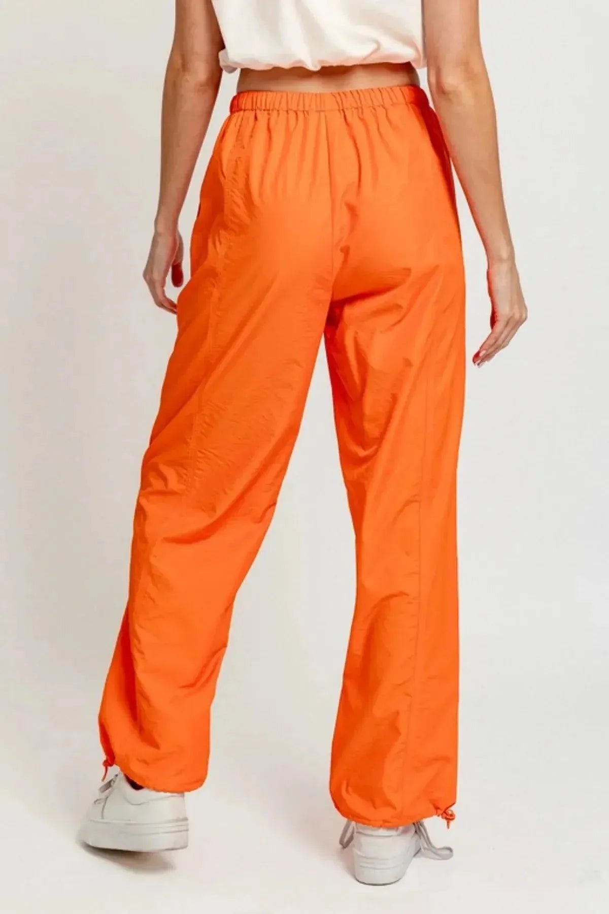 Modern High Waist Ankle-Tie Jogger Pants – Sporty Casual Look