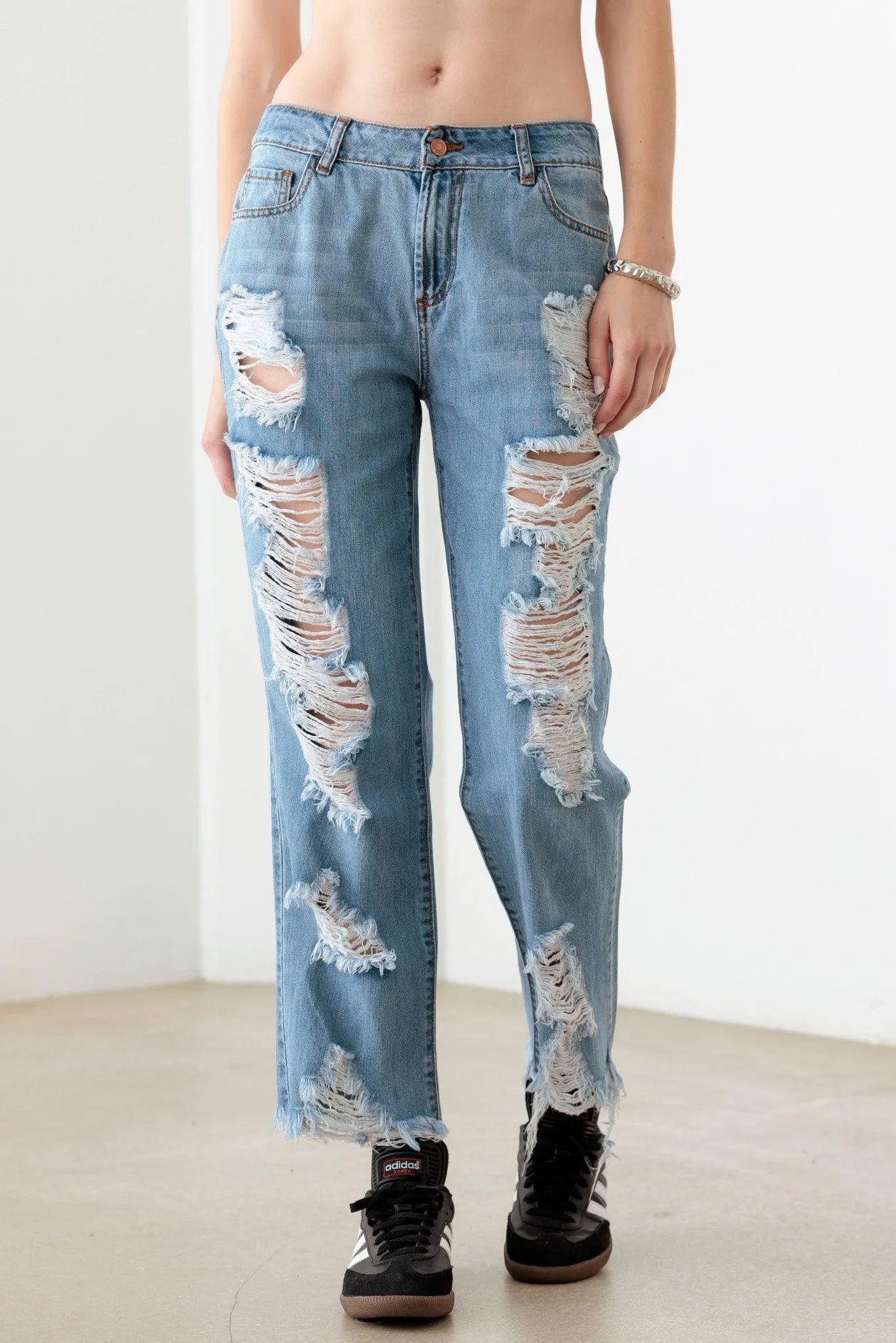 Blue Distressed Straight Leg Jeans – Back & Front Washed Vintage Look