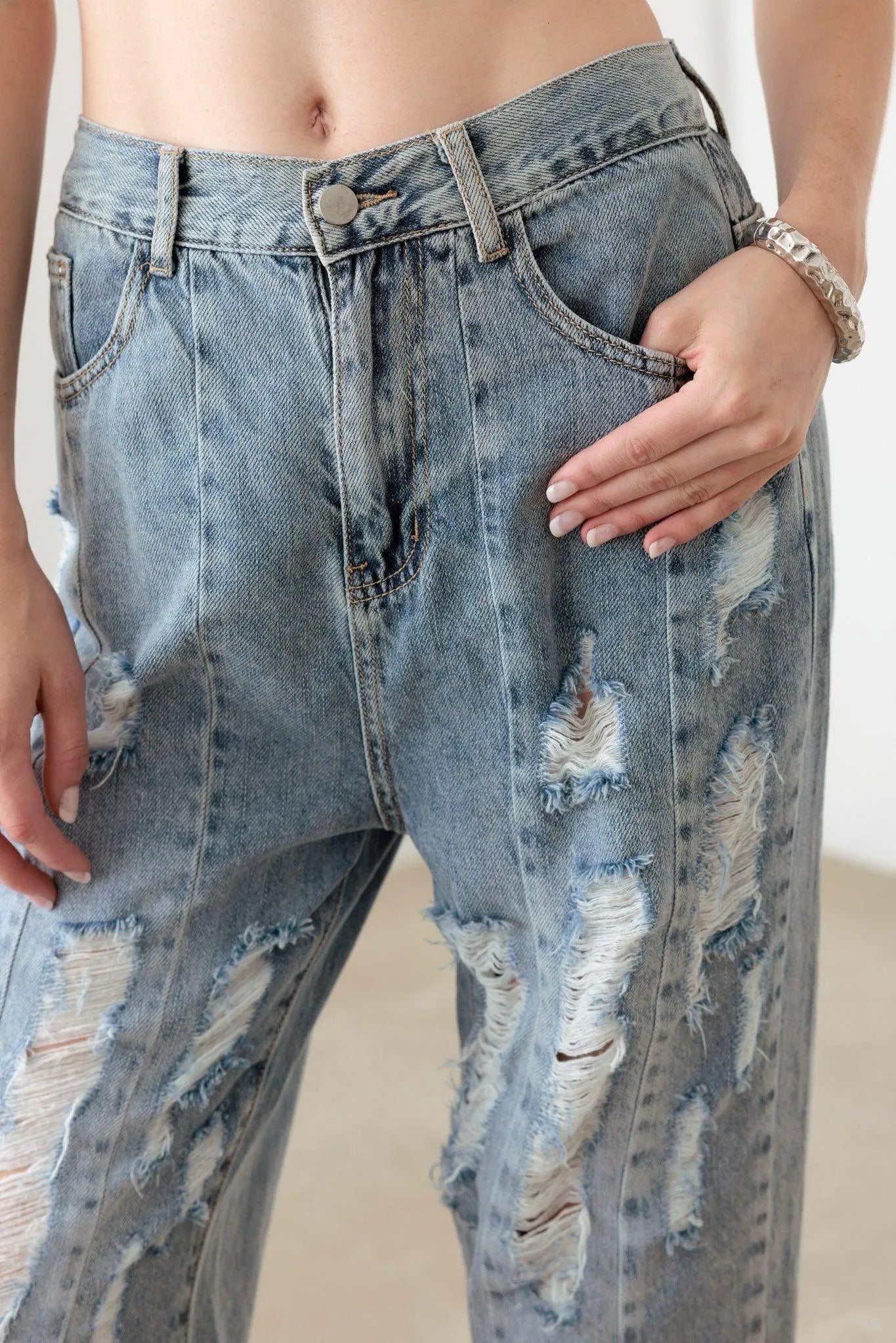 Light Blue High Waist Barrel Leg Distressed Jeans – Loose Fit Denim